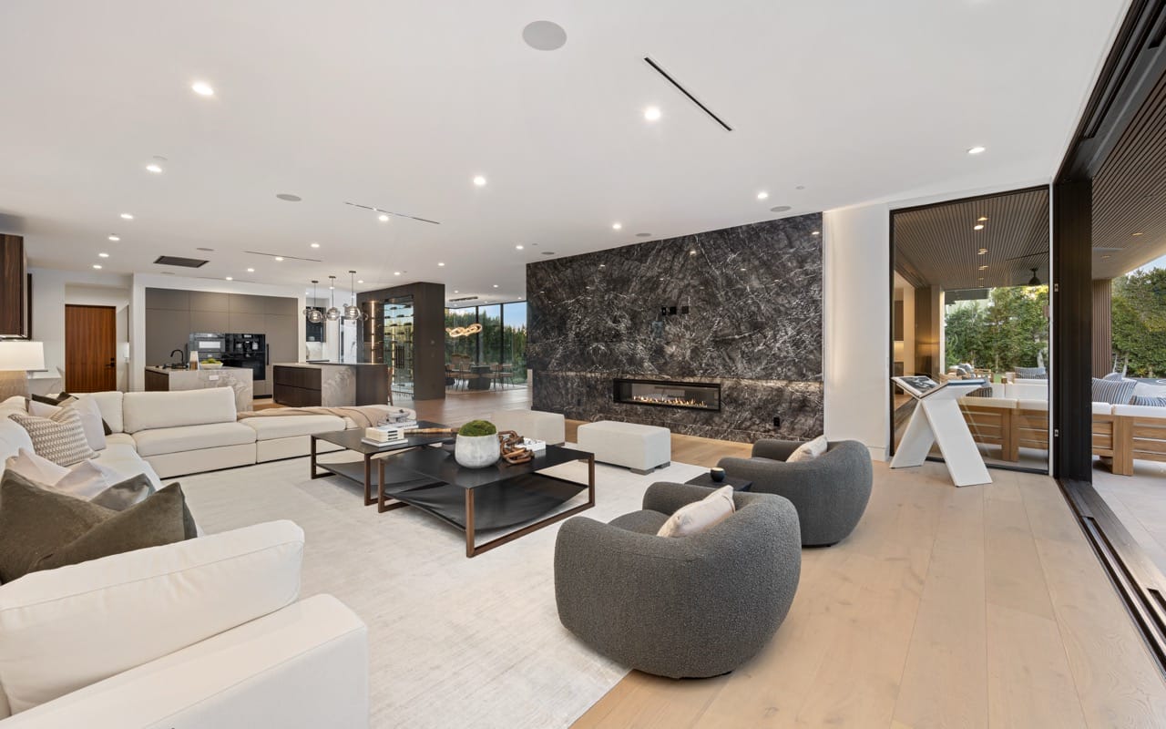 Modern open plan living room design